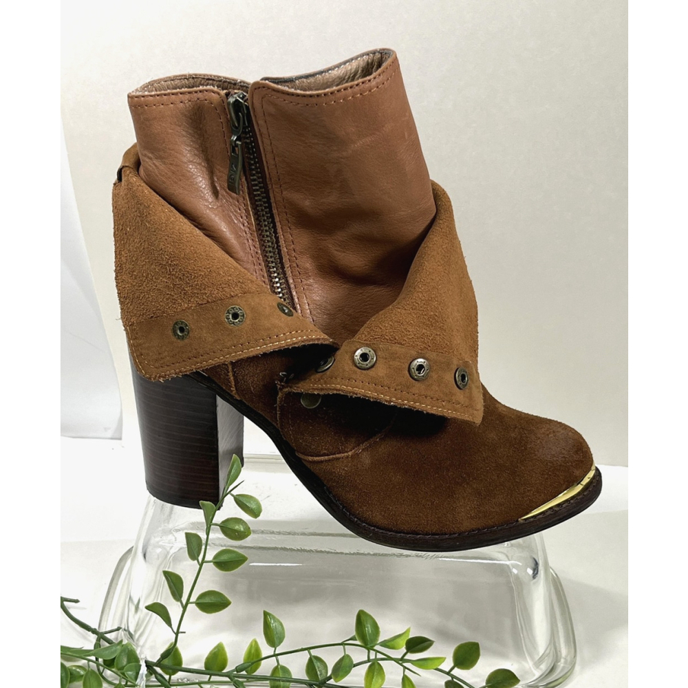 Zigi Girl Brown Suede Booties Boots Womens Size 9 Zip Snap Layer Toe Cap - Picture 3 of 16